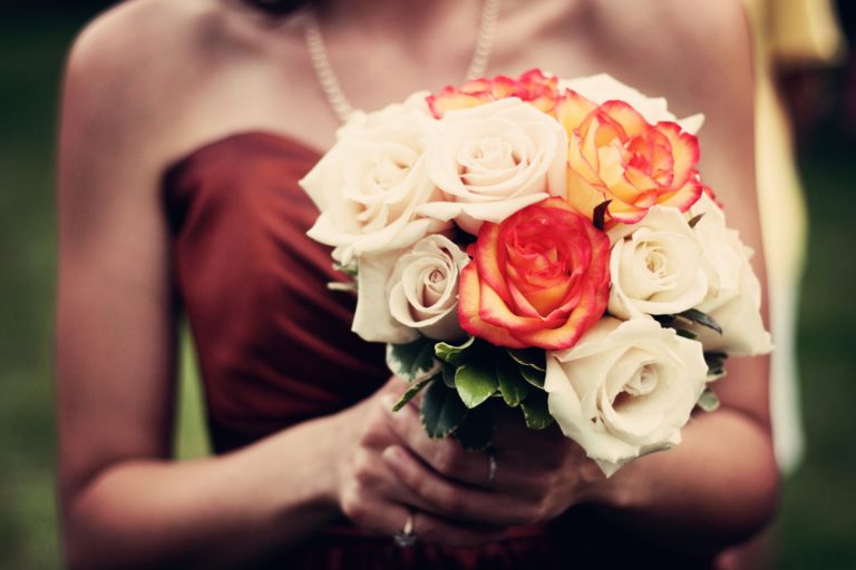 Frugal Wedding Series: Saving Money on Wedding Flowers